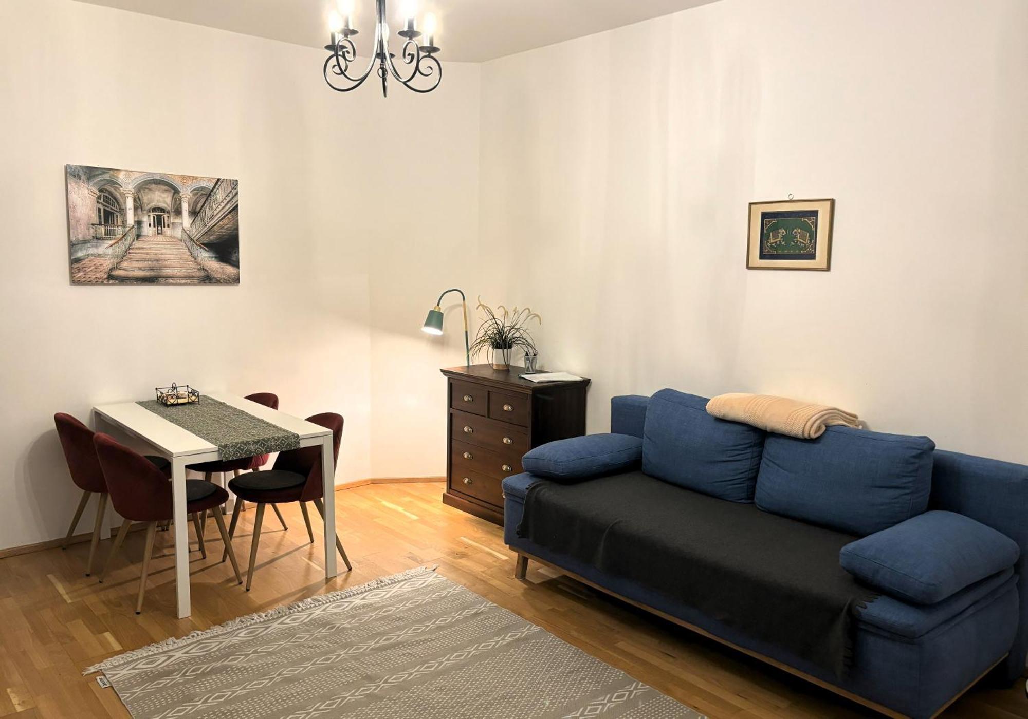 Casa Nostra - Ruhige Stadtwohnung Mit Balkon Wien Eksteriør bilde
