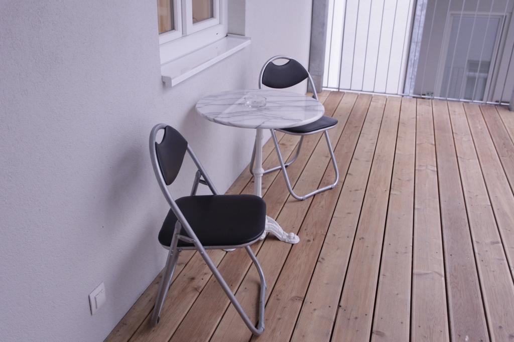 Casa Nostra - Ruhige Stadtwohnung Mit Balkon Wien Eksteriør bilde