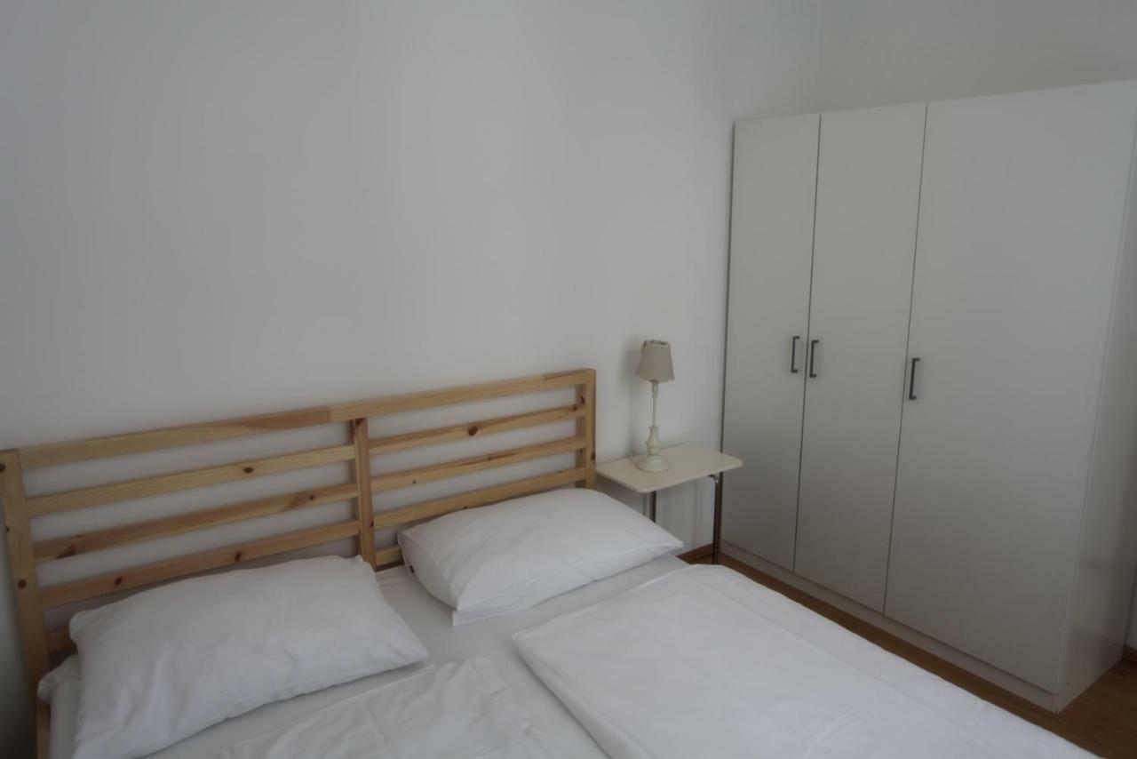 Casa Nostra - Ruhige Stadtwohnung Mit Balkon Wien Eksteriør bilde